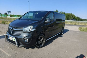 Opel Vivaro Bardzo ładny Opel Vivaro 2015
